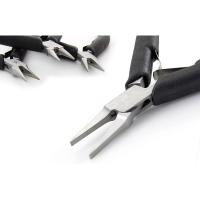 Precision pliers